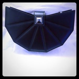 Hever Leger cow leather clutch